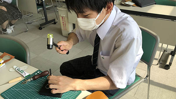 �k�C�����W�Ô_�ƍ����w�Z�@�����H������