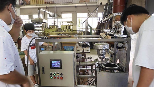 ���{����H�ȍ����w�Z�@�莞���̉ے�